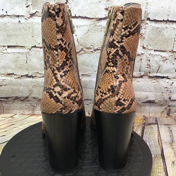 Kenneth Cole Women’s Snake Print Block Heel Ankle Justin Booties Boots Size 7M - Picture 3 of 8